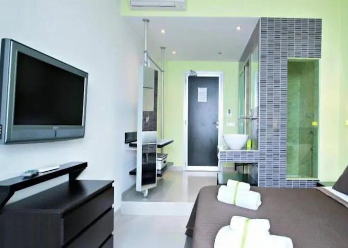 Moai 4* Rome