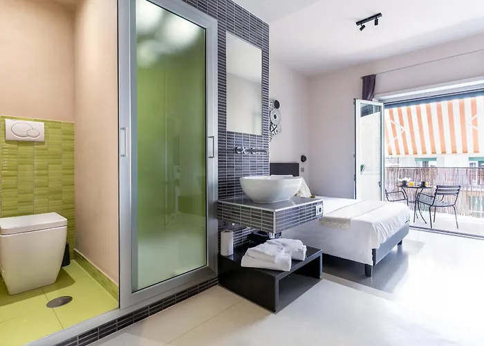 Moai Bed & Breakfast Rome